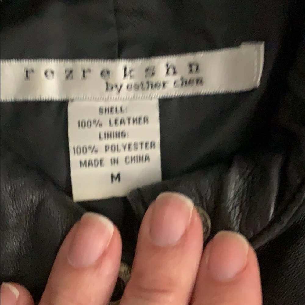 Beautiful Leather Jacket - image 5